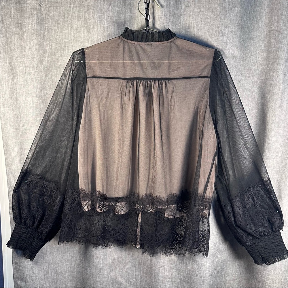 Anthropologie Layered Tulle Puff-Sleeve Lace Blouse. Size Large - Picture 4 of 11